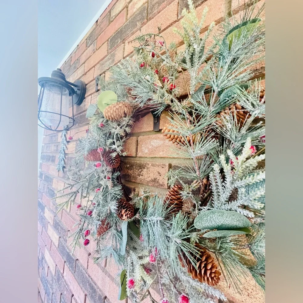 Icy Bristle Pine & Berry Wreath